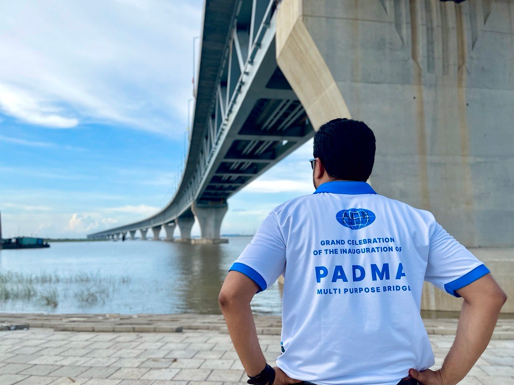 SMEC is responsible for some of Bangladesh’s most striking infrastructure projects, including the Padma Bridge, a 6-kilometre, 2-level road-rail bridge across the Padma River.