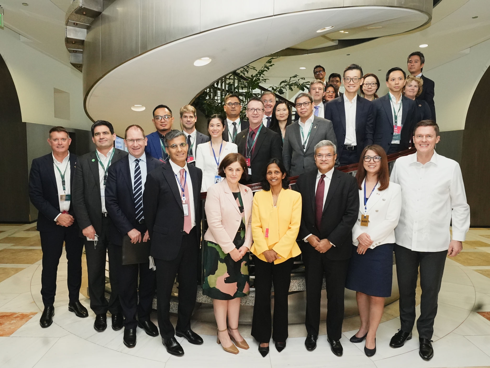 The delegation, led by Ms Shemara Wikramanayake, explored trade and investment opportunities in the Philippines.